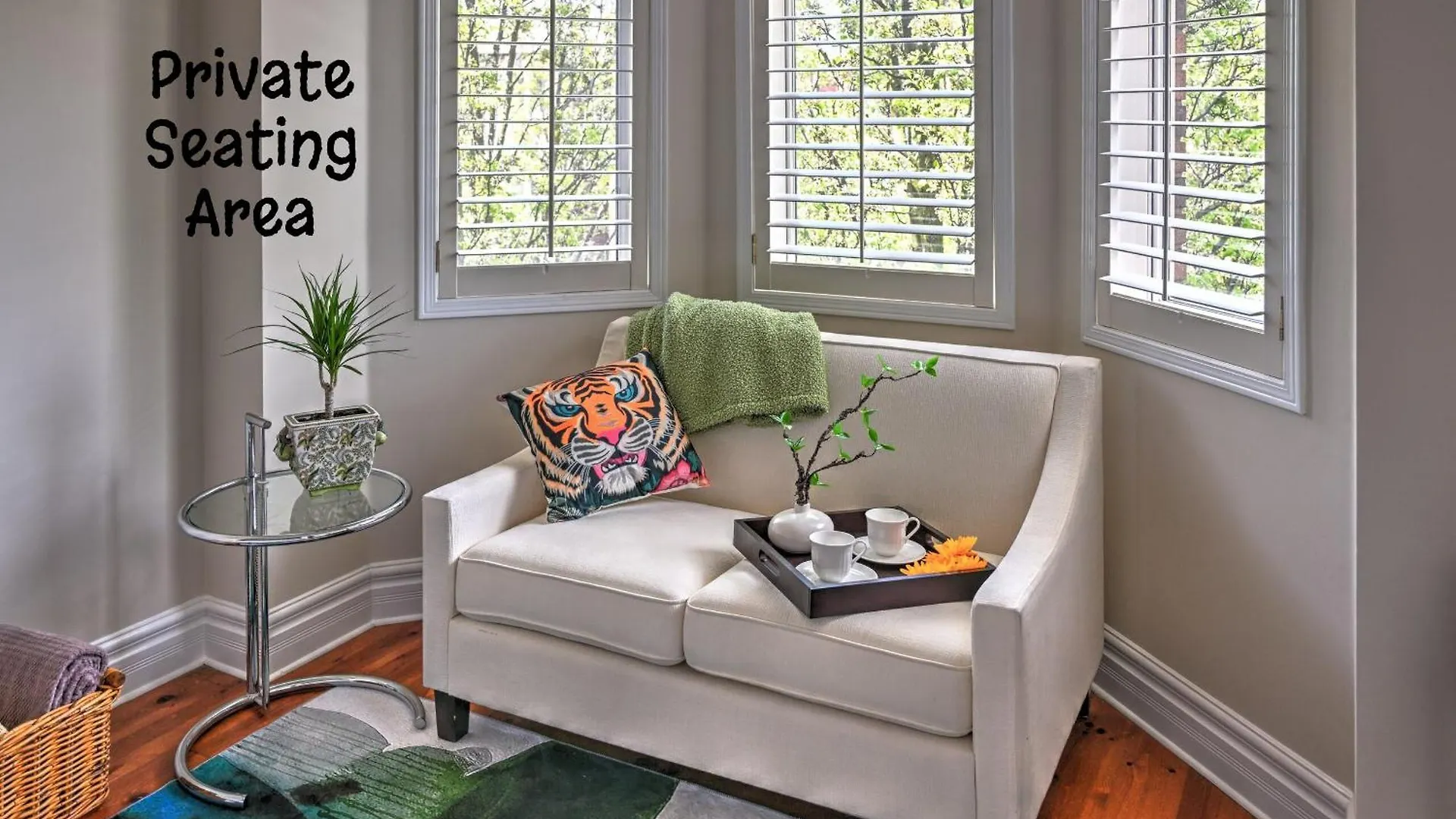 Welcome Home! Acores Bed & Breakfast Toronto